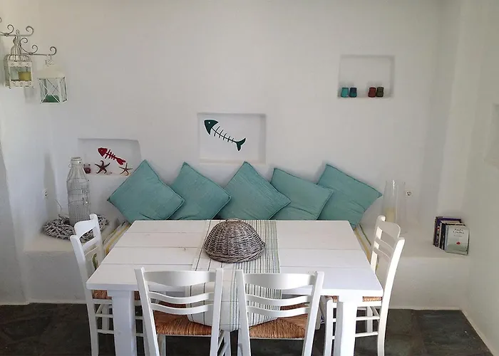 Great Views Cozy For 4 Aspro Chorio