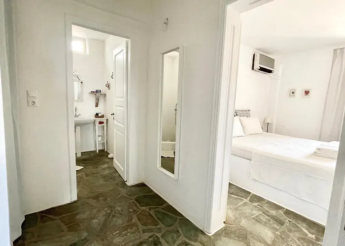 Great Views Cozy For 4